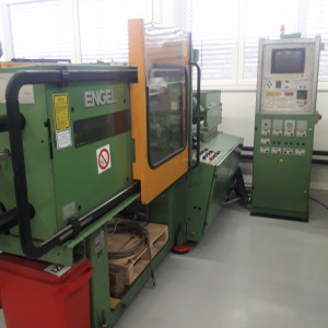 AUCTION WITH PLASTIC PROCESSING MACHINES