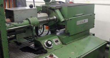 INJECTION MOULDING MACHINE ENGEL 240 / 75 ST